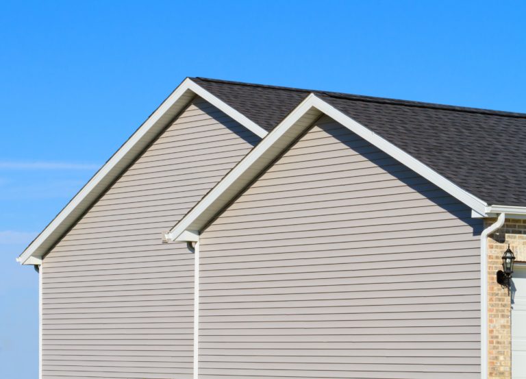 Looking to renovate your home exterior? There are so many siding options available to customize your home so it looks clean and fabulous all year long.